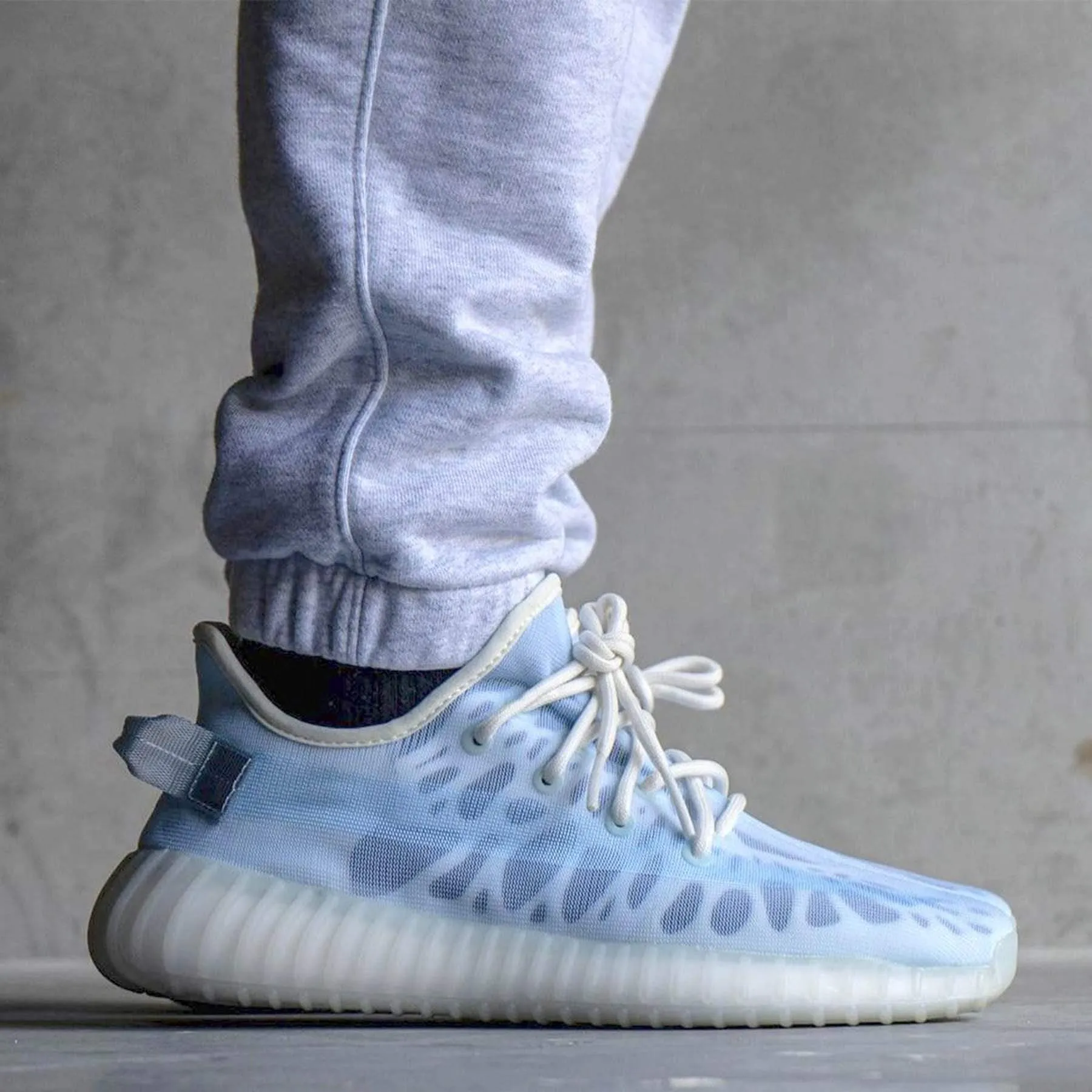 Adidas Yeezy Boost 350 V2 "Mono Ice"