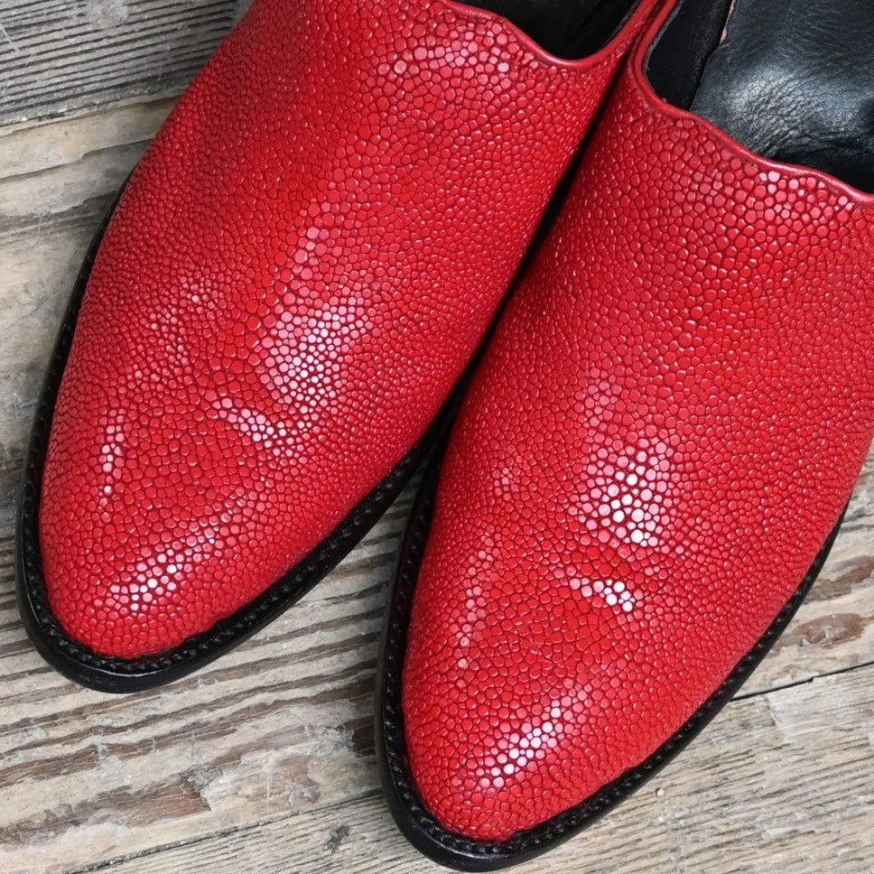 Stallion Ladies Slider in Red StingRay